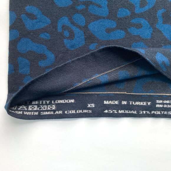 Sweaty Betty Animal Print Base Layer Top - Picture 5 of 9